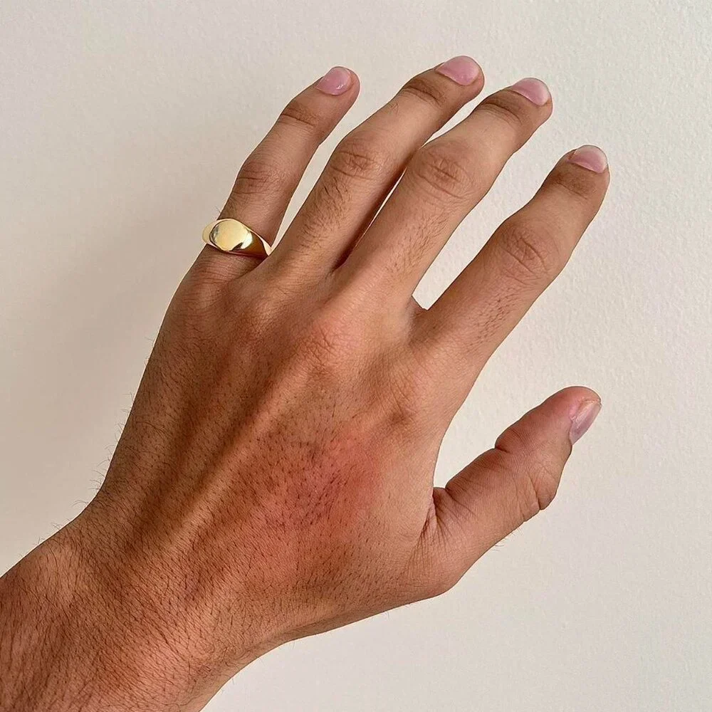 vintage gold signet oval ring